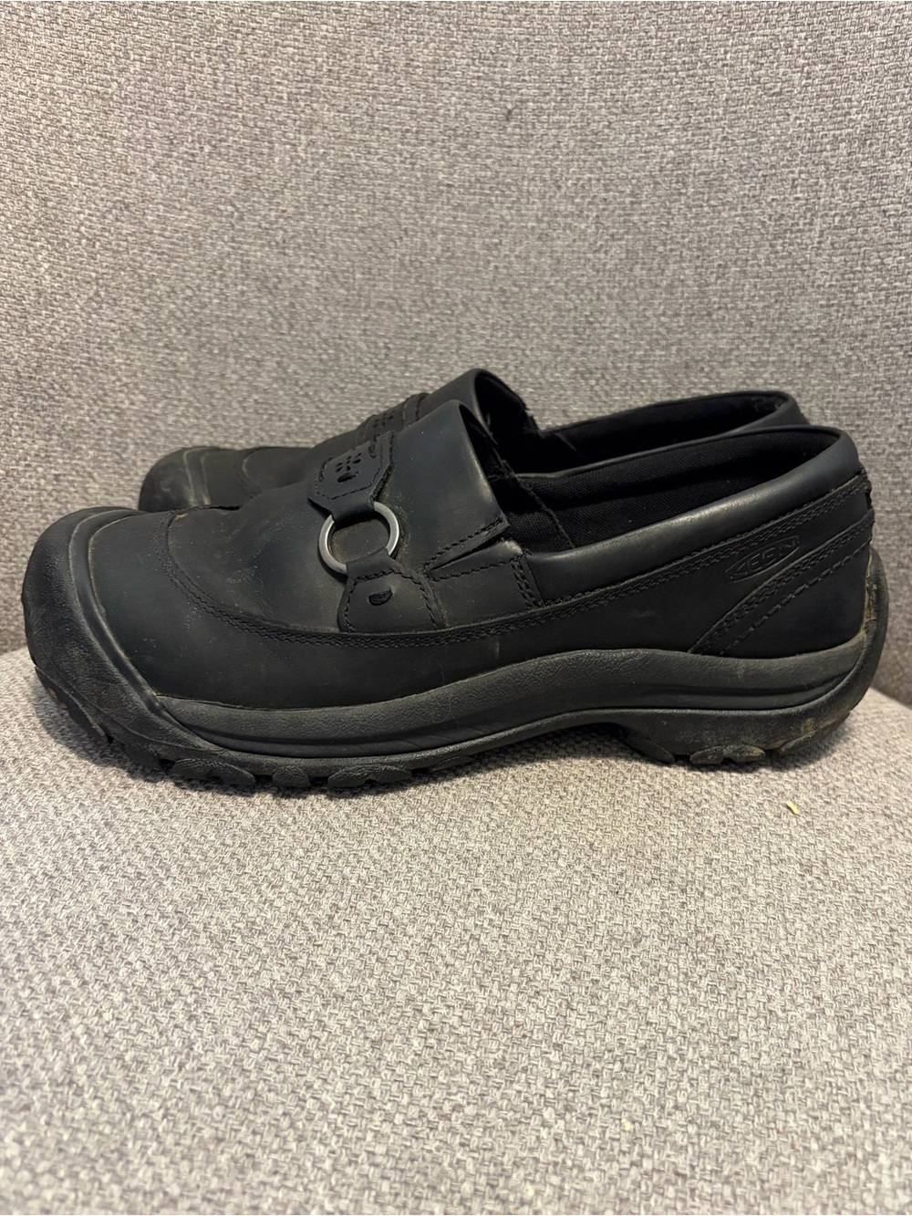 KEEN - Women's size 9.5 Kaci III Slip-On in the Black/Black colorway.